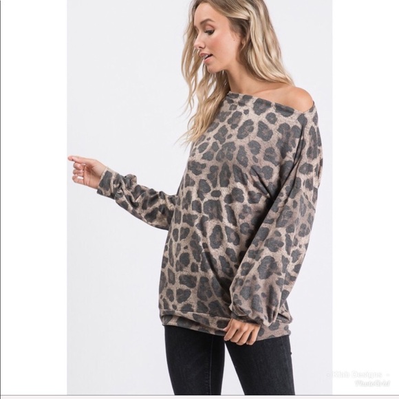 ❤️NEW! Animal Print Wide Neck Bishop Sleeve Top! - Picture 6 of 6